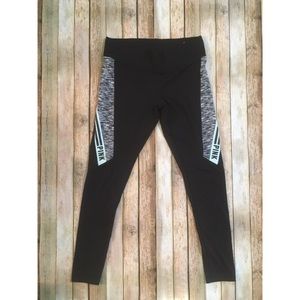 Pink Victoria’s Secret NWOT Black Yoga Leggings M